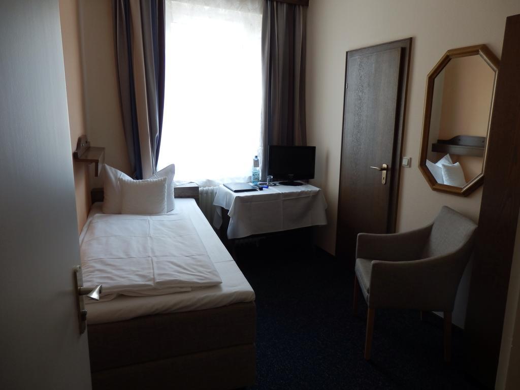 Hotel Rheinischer Hof Bad Breisig Phòng bức ảnh